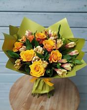 Букет цветов из:  Альстромерии и Розы в Панино