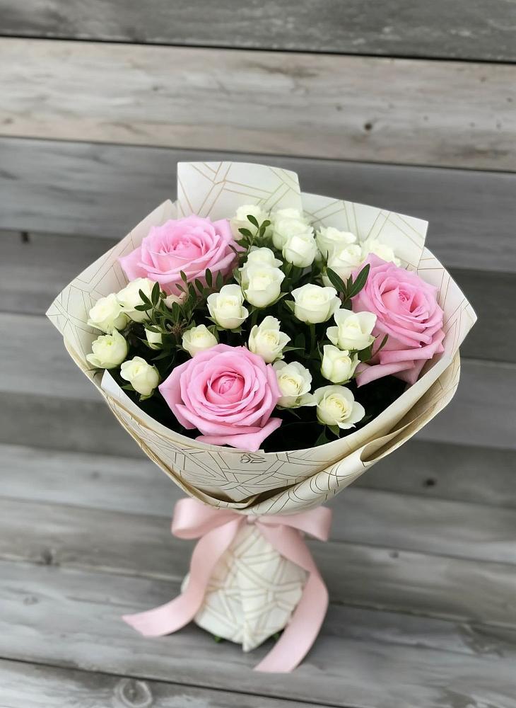Букет цветов из: Розы в Панино