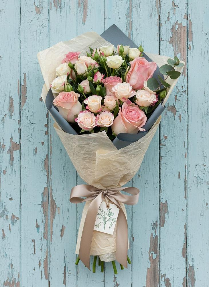 Букет цветов из: Розы в Панино