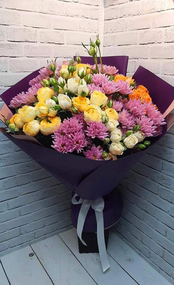 Букет цветов из: Хризантемы и Розы в Панино