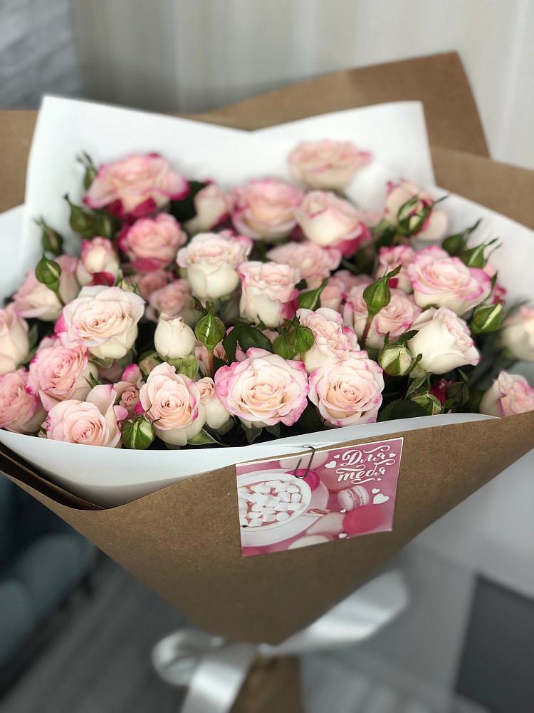 Букет цветов из: Розы в Панино