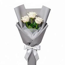 Букет 3 белые розы в Панино