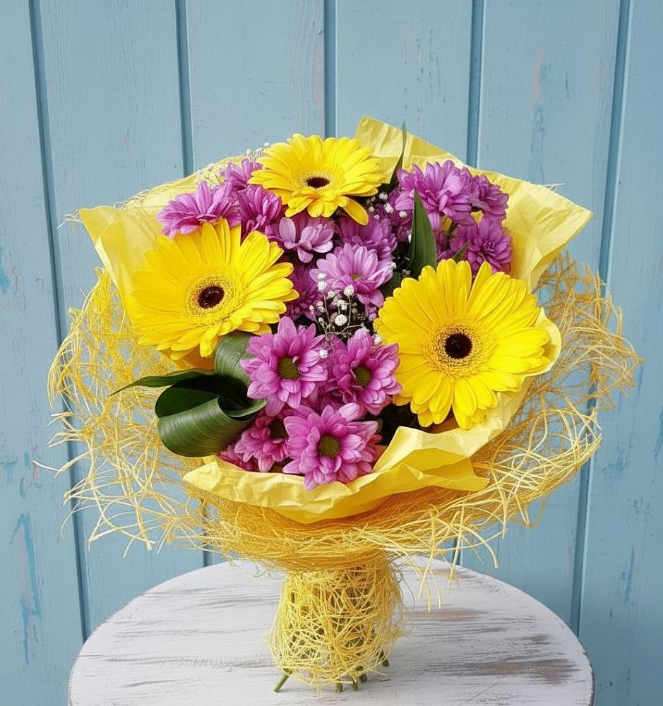 Букет цветов из: Хризантемы и Герберы в Панино