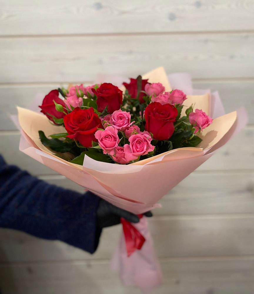 Букет цветов из: Розы в Панино