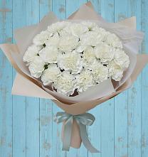 Букет цветов из:  Гвоздики в Панино