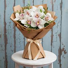 Букет цветов из:  Орхидеи и Розы #REPLACE_PRED# Панино